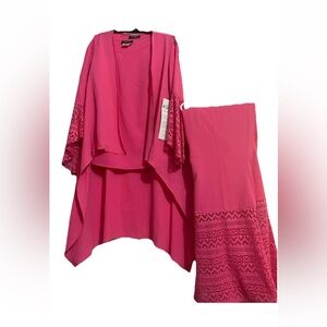 NWT Ashro Women’s Medium Pink Set with Lace Bell Bottom Sleeve 3 Piece
